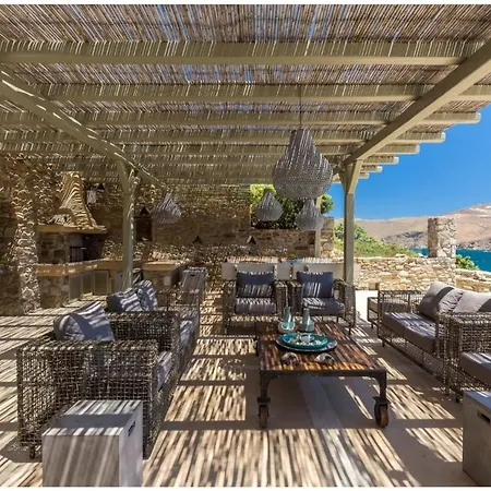 Villa Elite Mykonos Roxane Private Pool 6 Bedrooms Beachfront Ftelia Mykonos Town